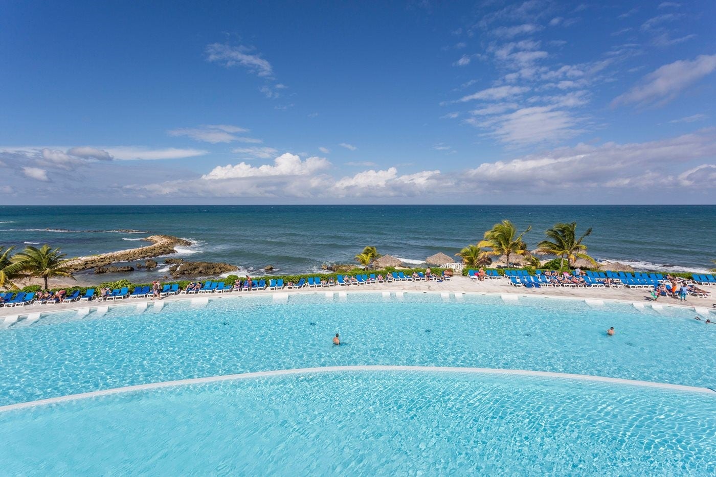 grand-palladium-lady-hamilton-resort-and-spa-2