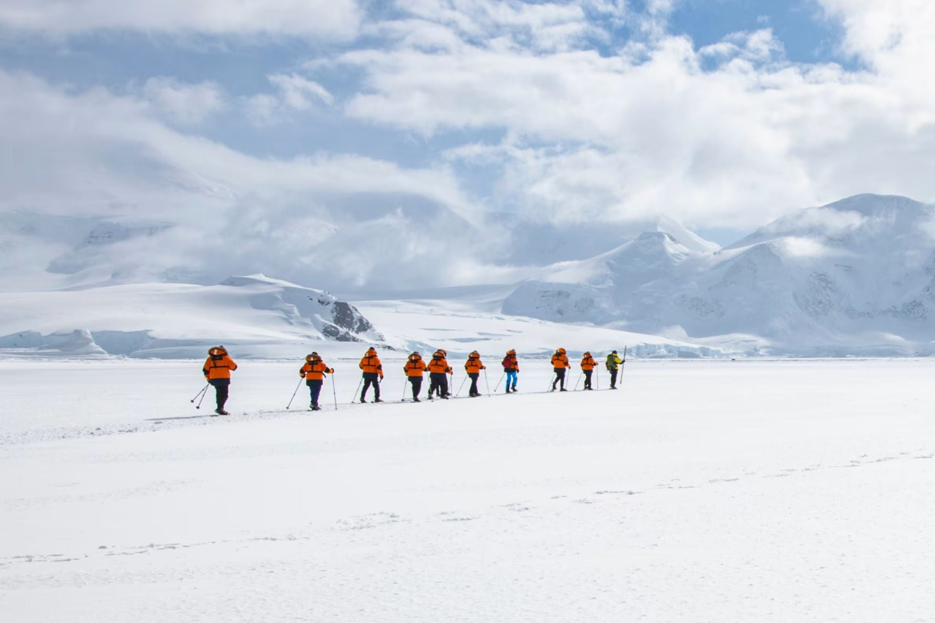 le-commandant-charcot-guides-experimentes