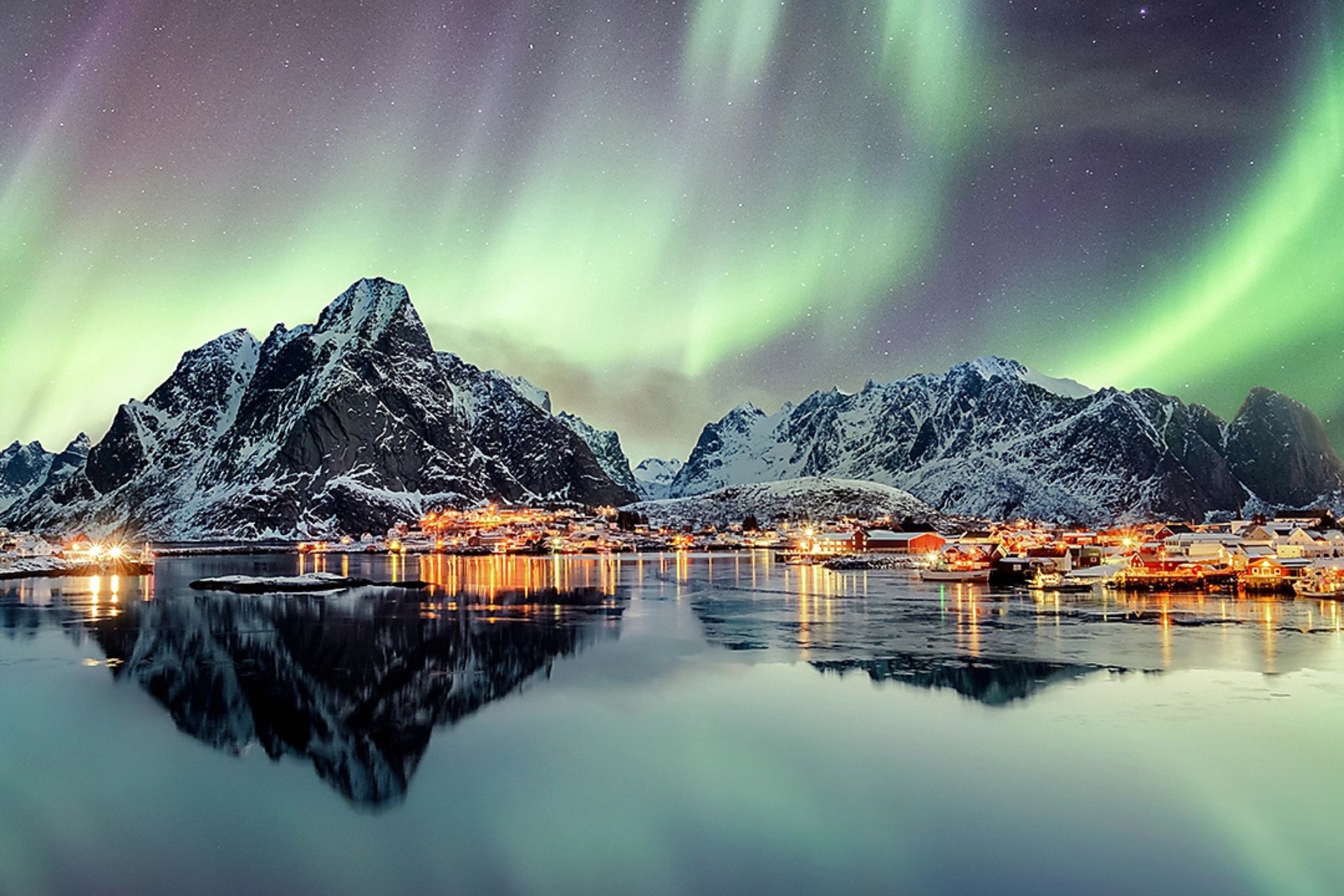 le-commandant-charcot-lumiere-polaire-du-cap-nord-aux-iles-lofoten