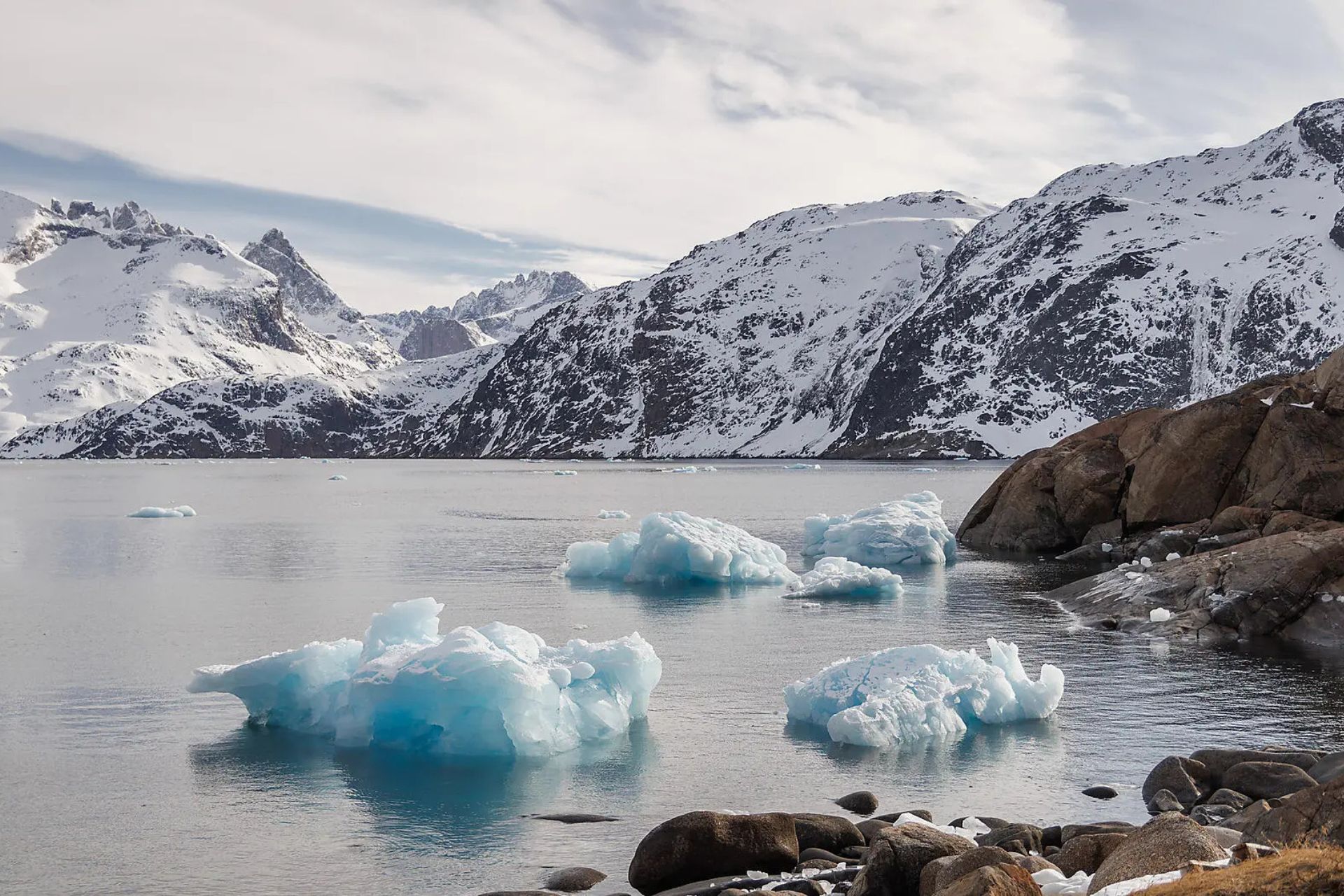 le-commandant-charcot-premieres-rencontres-et-baie-de-disko-insoupconnee